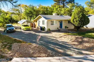 422 Lincoln Ave, Prescott, AZ 86301 - Photo 1