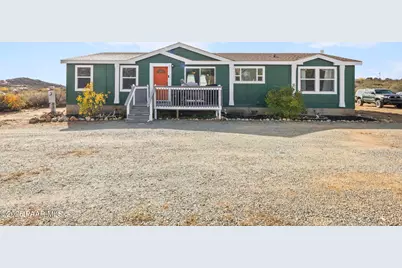 17355 Royal Bey Drive, Dewey-Humboldt, AZ 86327 - Photo 1