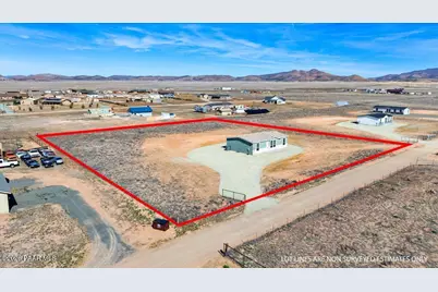 7366 E Bunkhouse Road, Prescott Valley, AZ 86315 - Photo 1