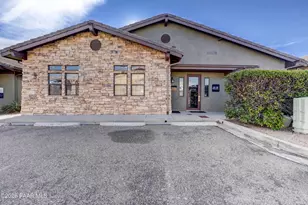 3605 Crossing Dr Unit B, Prescott, AZ 86305 - Photo 1