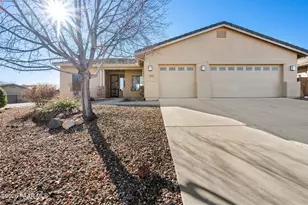 865 Crystal View Dr, Prescott, AZ 86301 - Photo 1