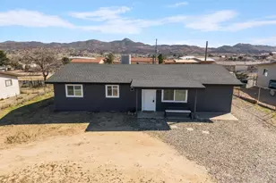 2565 S Hill St, Dewey-Humboldt, AZ 86329 - Photo 1