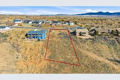 10097 E Old Black Canyon Highway, Dewey-Humboldt, AZ 86327 - Photo 1