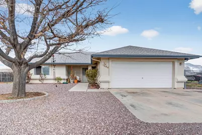 7384 E Grandview Drive, Prescott Valley, AZ 86314 - Photo 1