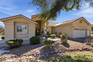 8875 N Valley Oak Dr, Prescott, AZ 86305 - Photo 1