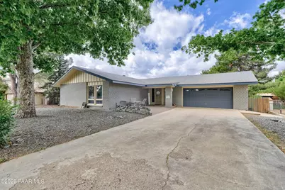 1150 N Cottonwood Spring Drive, Dewey-Humboldt, AZ 86327 - Photo 1