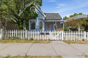 134 N Alarcon St, Prescott, AZ 86301 - Photo 1