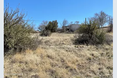 649 W El Dorita Avenue, Ash Fork, AZ 86320 - Photo 1