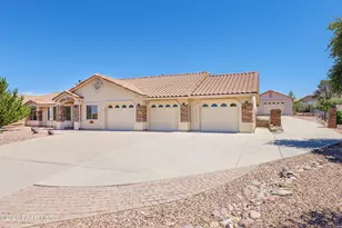 999 Pinon Oak Dr, Prescott, AZ 86305 - Photo 1