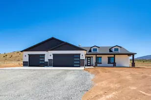 11933 N Hickory Dr, Prescott Valley, AZ 86315 - Photo 1