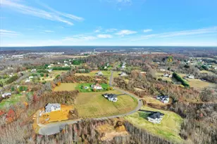 10 Cook Ct, Millstone Township, NJ 08535 - Photo 9