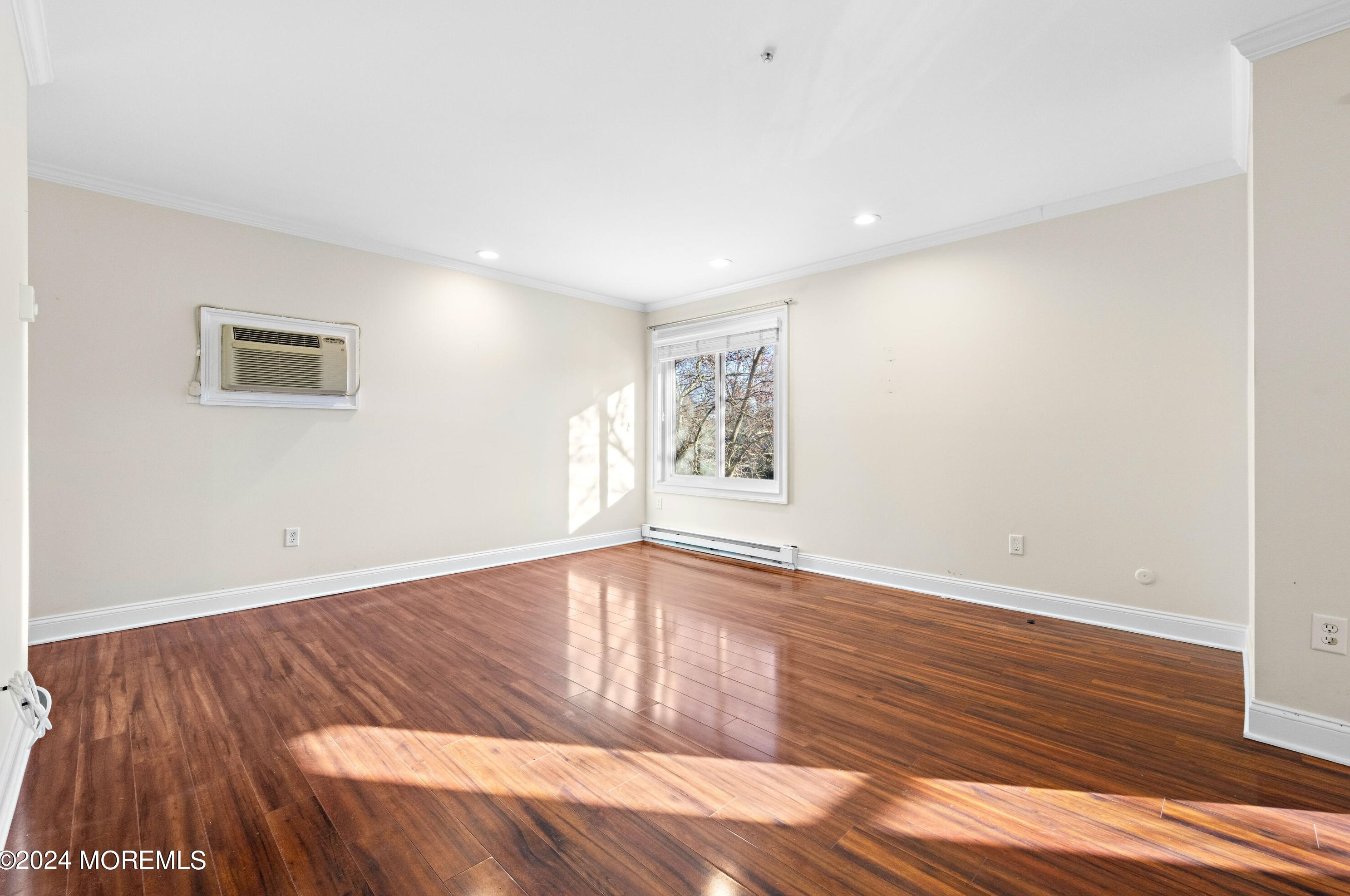 55 Amberly Dr #f, Millstone Township, NJ 07726