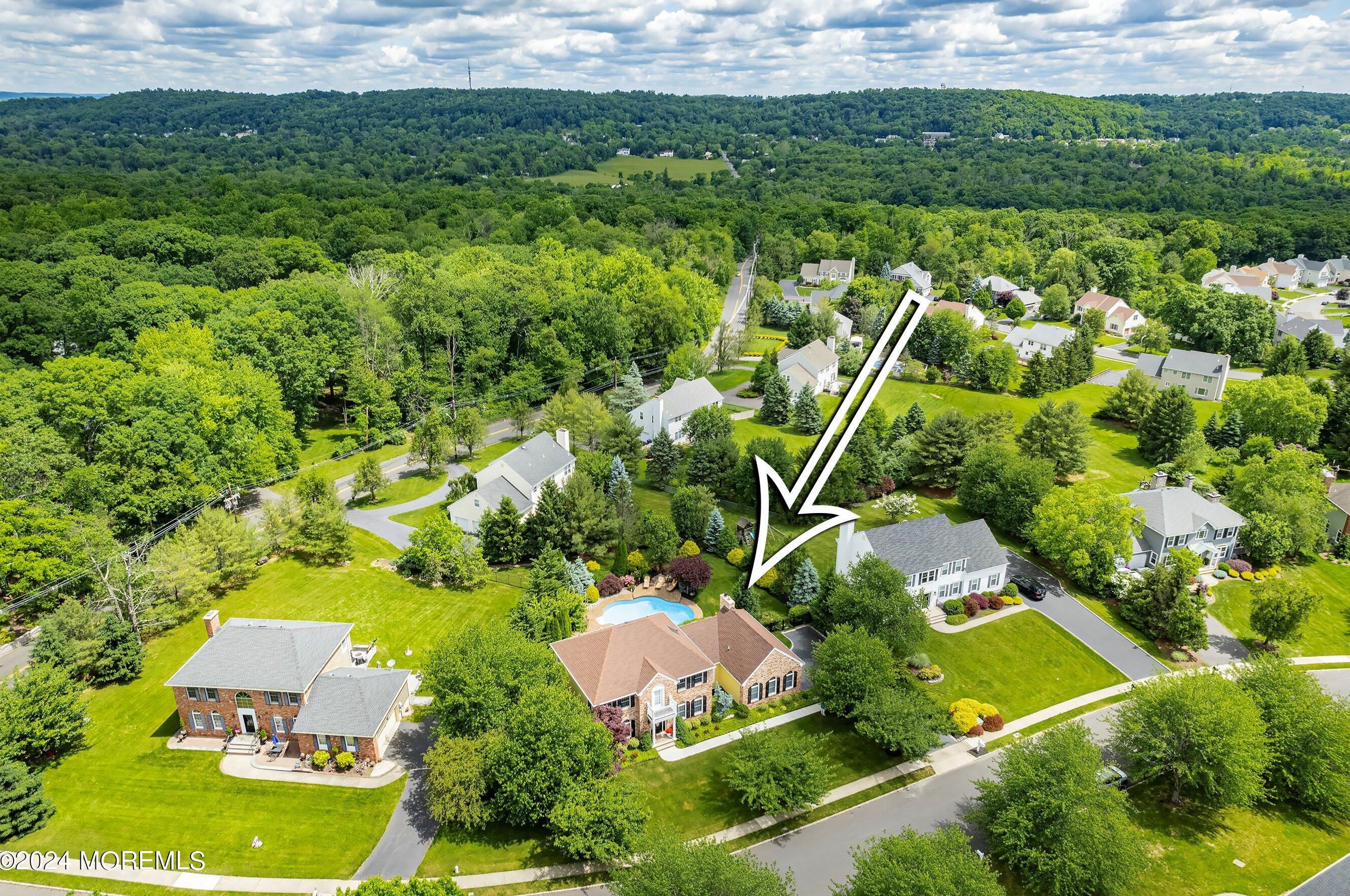 3 Hodge Dr, Bridgewater, NJ 08807