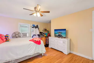 128 De Witt Avenue, Asbury Park, NJ 07712 - Photo 25