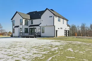 4 Fortune Ct, Freehold, NJ 07728 - Photo 13