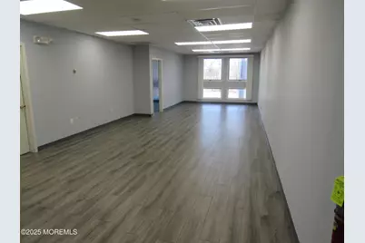 983 State Route 33 #E, Monroe Township, NJ 08831 - Photo 3