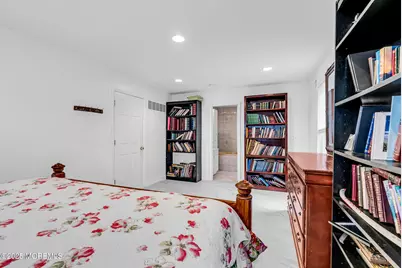 320 Roosevelt Avenue, Oakhurst, NJ 07755 - Photo 29