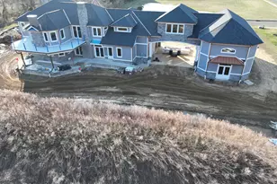 8 Derek Ct, Manalapan Township, NJ 07726 - Photo 5