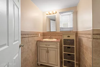 82 Larkin Place, Oakhurst, NJ 07755 - Photo 31