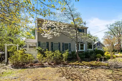 82 Larkin Place, Oakhurst, NJ 07755 - Photo 43