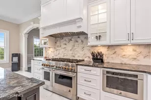 10 Hop Brook Ln, Holmdel, NJ 07733 - Photo 13