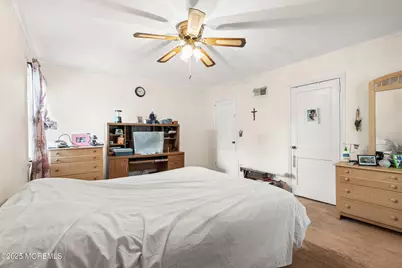 185 Pinecrest Road, Oakhurst, NJ 07755 - Photo 17