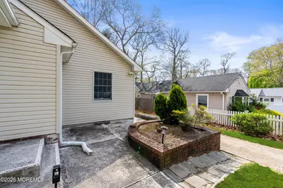 185 Pinecrest Road, Oakhurst, NJ 07755 - Photo 23