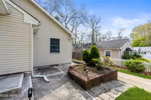 185 Pinecrest Rd, Oakhurst, NJ 07755 - Photo 23