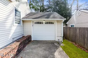 185 Pinecrest Rd, Oakhurst, NJ 07755 - Photo 21