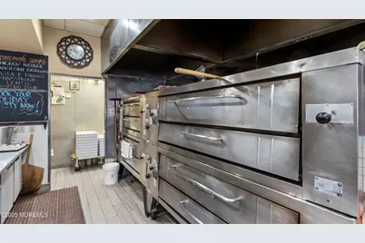 393 Davidsons Mill Road, Monroe Township, NJ 08831 - Photo 11