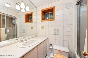 8 Tiberon Dr, Holmdel, NJ 07733 - Photo 27