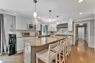 25 Briar Hill Dr, Manalapan Township, NJ 07726 - Photo 5