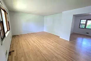 1305 Squirrel Rd, Wall Township, NJ 07719 - Photo 5