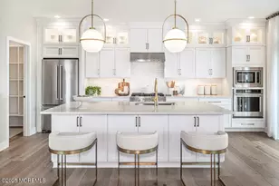 35 Mustang Dr, Manalapan Township, NJ 07726 - Photo 11