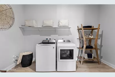 176 Route 33 #Killarney III Loft, Manalapan Township, NJ 07726 - Photo 15