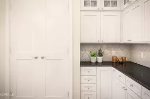 176 Route 33, Manalapan Township, NJ 07726 - Photo 43