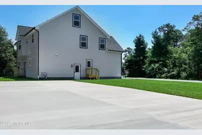801 Commonwealth Boulevard, Toms River Township, NJ 08757 - Photo 3
