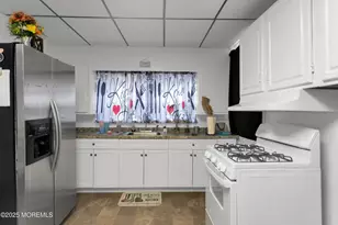 289 Port Monmouth Rd, North Middletown, NJ 07748 - Photo 17