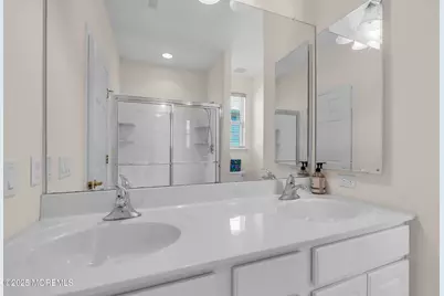 99 Eagle Ridge Circle, Lakewood, NJ 08701 - Photo 25