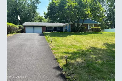 42 Livingston Lane, Manalapan Township, NJ 07726 - Photo 1