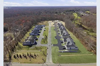 4 Remington Court #1000, Farmingdale, NJ 07727 - Photo 31