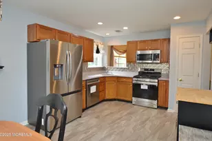 2386 Torrington Dr, Toms River Township, NJ 08755 - Photo 9