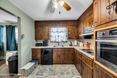 3 Carlo Drive, Keansburg, NJ 07734 - Photo 9