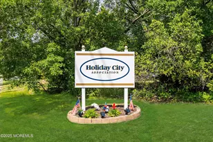 1902 Hovsons Blvd, Toms River Township, NJ 08753 - Photo 19