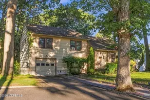 187 Elmwood Rd, Oakhurst, NJ 07755 - Photo 25
