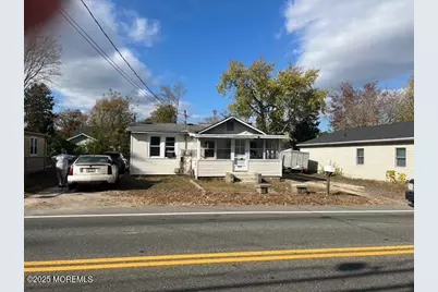 240 Beachwood Boulevard, Beachwood, NJ 08722 - Photo 1