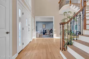 21 Old Queens Ct, Eatontown, NJ 07724 - Photo 7