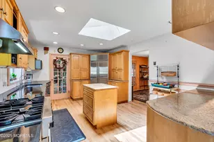 14 Copperfield Ct, Eatontown, NJ 07724 - Photo 5