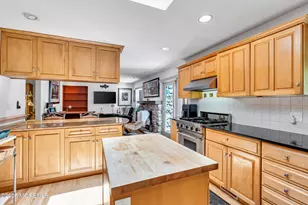 14 Copperfield Ct, Eatontown, NJ 07724 - Photo 7