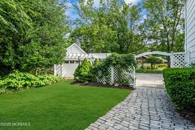 35 Magnolia Lane, Toms River Township, NJ 08753 - Photo 9